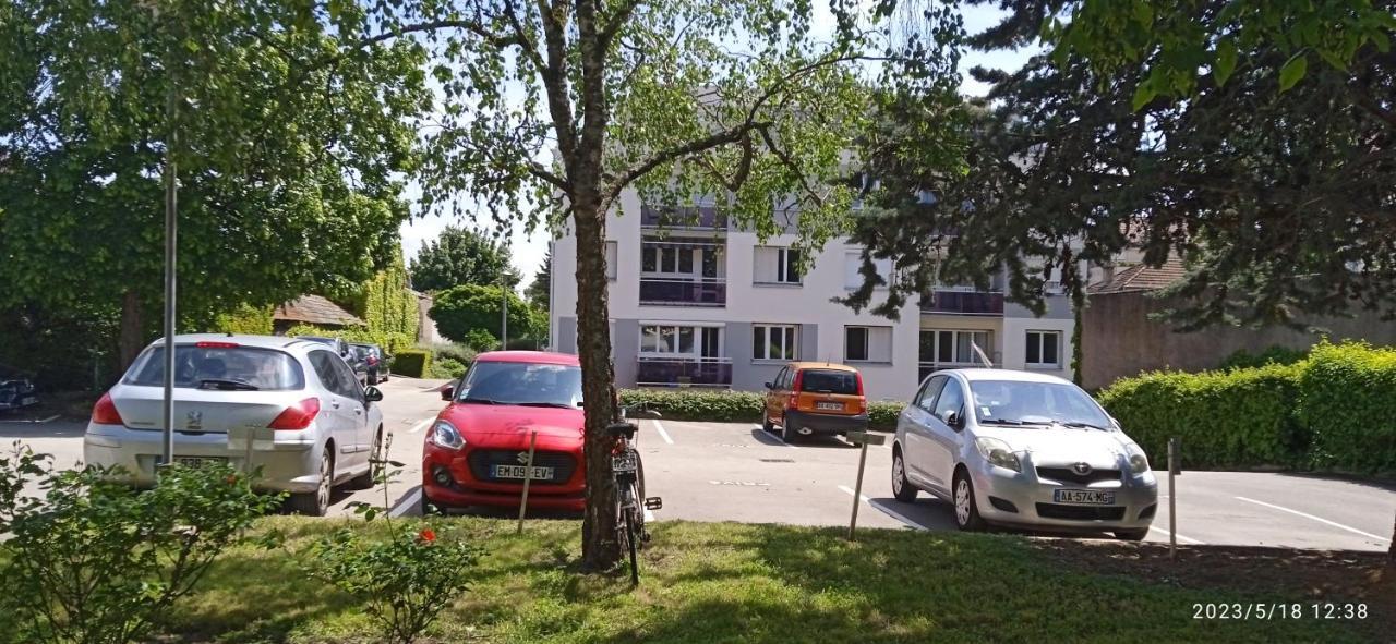 Le Phenix A Internet Haut Debit & Parking Digione Esterno foto