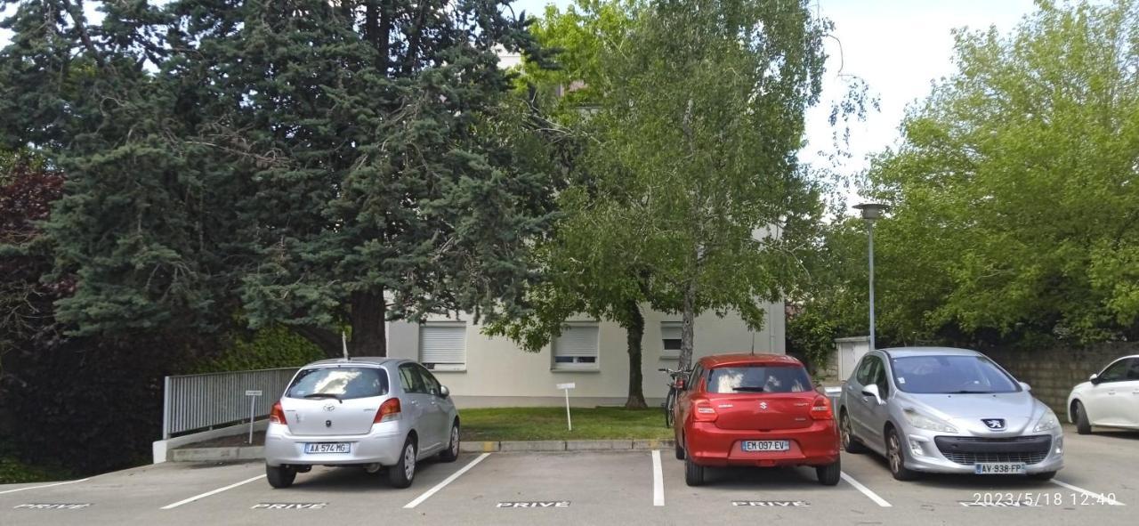 Le Phenix A Internet Haut Debit & Parking Digione Esterno foto