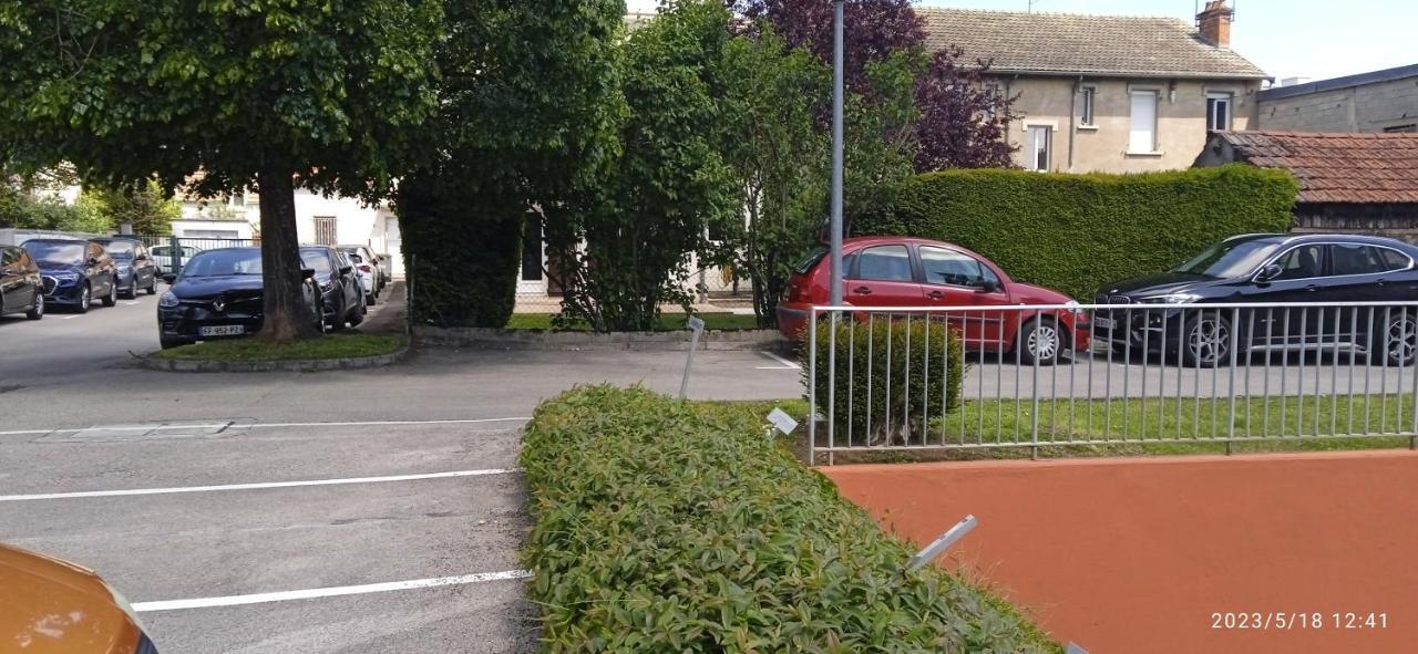 Le Phenix A Internet Haut Debit & Parking Digione Esterno foto