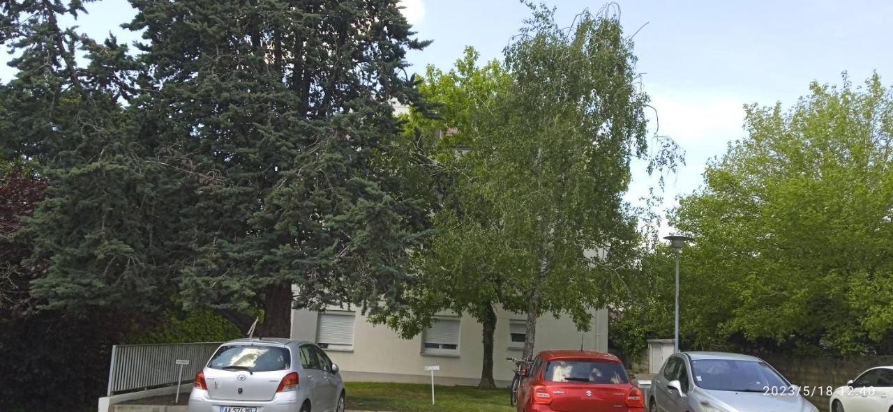 Le Phenix A Internet Haut Debit & Parking Digione Esterno foto