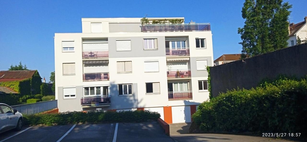 Le Phenix A Internet Haut Debit & Parking Digione Esterno foto