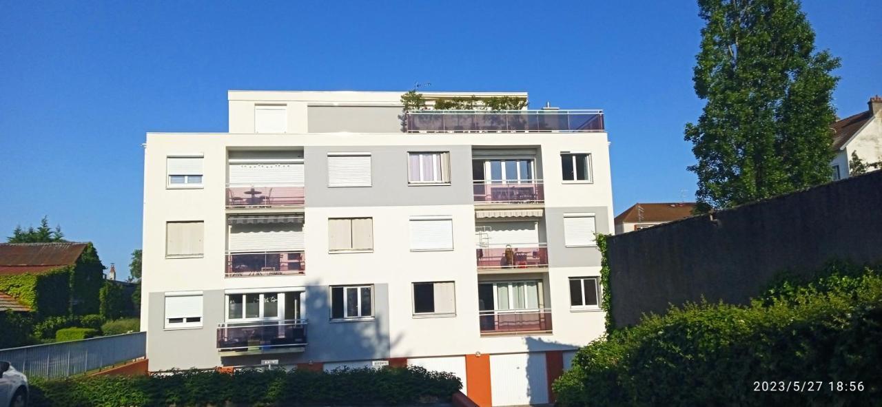 Le Phenix A Internet Haut Debit & Parking Digione Esterno foto